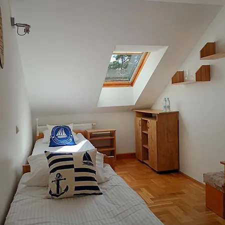 Hotel Dom W Jastrzebiej Gorze Jastrzębia Góra